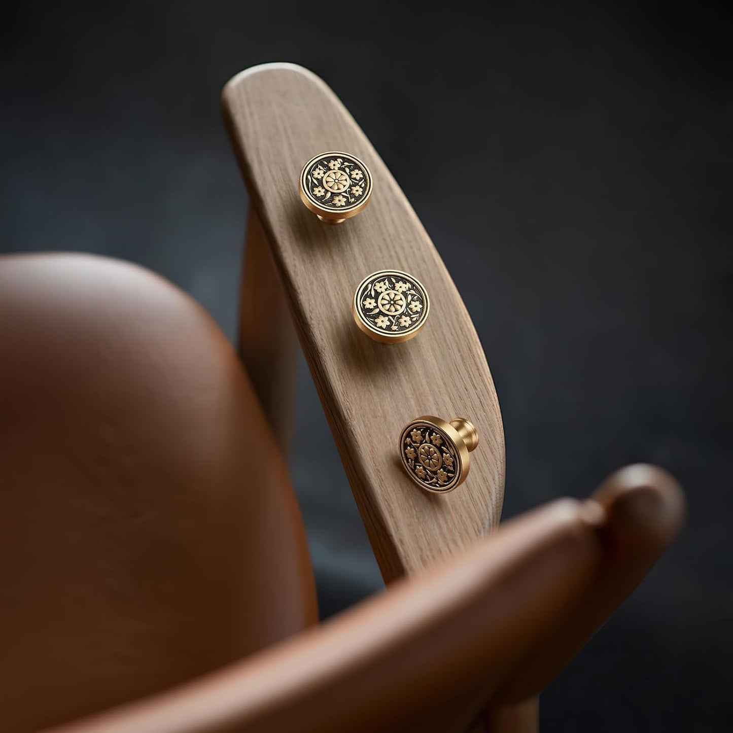 Brushed Brass Cabinet Knobs Modern Carved Bathroom Closet Kitchen Handles Round Gold Drawer Cupboard Cabinet Hardware (2)